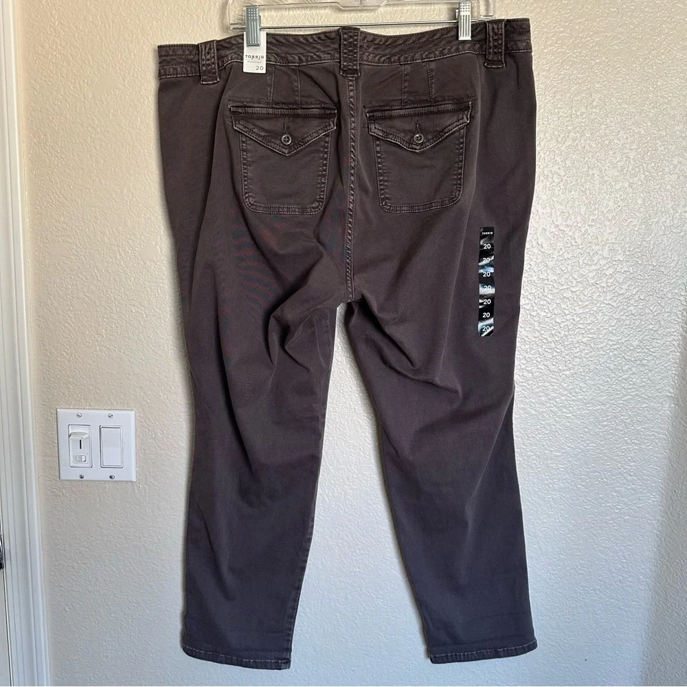 NWT Torrid Cropped Twill Military Pant Brown Wash - Picture 5 of 13